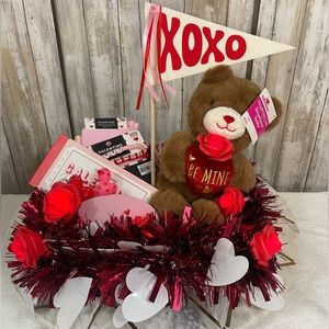 Lighted❤️ Galentine 💝 Bestie Basket ❤️ Valentines Gift 💝 Decor by Me 🤗